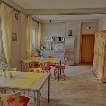 Pension Und Ferienwohnungen Bachmann Wolfersheim Экстерьер фото