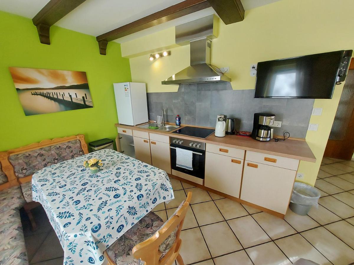 Pension Und Ferienwohnungen Bachmann Wolfersheim Экстерьер фото