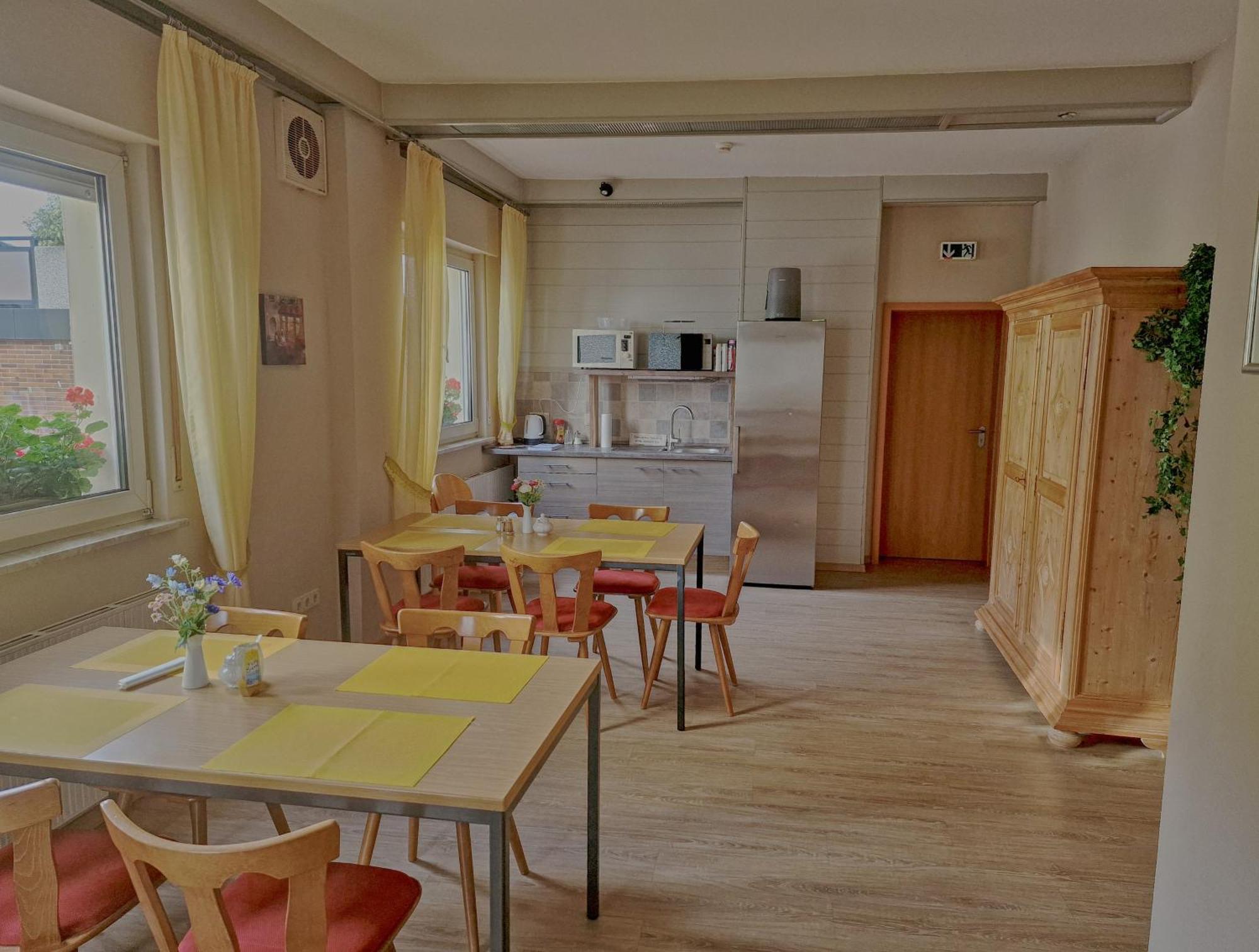Pension Und Ferienwohnungen Bachmann Wolfersheim Экстерьер фото